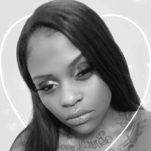 Meet your Posher, Jonea